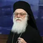 Ύστατο «χαίρε» στον μακαριστό Αναστάσιο: Στις 11:00 η Εξόδιος Ακολουθία – Πλήθος κόσμου στο λαϊκό προσκύνημα