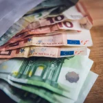Επίδομα ανεργίας: Με «bonus» πιλοτικά σε 15.000 ανέργους στα τέλη του πρώτου τριμήνου του έτους