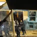 Ένταση στα Εξάρχεια με μπουκάλια, δακρυγόνα και πάνω από 10 προσαγωγές