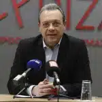 Φάμελλος: Ο Μητσοτάκης να απολογηθεί στον ελληνικό λαό και να ακολουθήσει το παράδειγμα του Σέρβου ομολόγου του