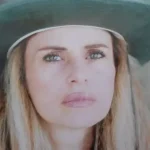 Νεκρές στα κρεβάτια τους βρέθηκαν η εικαστικός Λίμπερτι-Λέτη Πολύζου και η 44χρονη κόρη της
