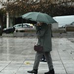 Επιστρέφουν οι βροχές από Τετάρτη, αλλά με υψηλές θερμοκρασίες