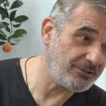 Κώστας Αποστολάκης: Θέλω να είμαι ερωτευμένος με τον Ιησού – Στην αρχή σκέφτηκα να γίνω μοναχός