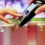Εφορία: Στα σκαριά ισχυρότερα κίνητρα για ηλεκτρονικές πληρωμές