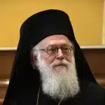 Αρχιεπίσκοπος Αλβανίας Αναστάσιος: Υποβλήθηκε σε τραχειοστομία