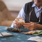 Συνταξιοδότηση: Οι τρεις λόγοι της μεγάλης φυγής