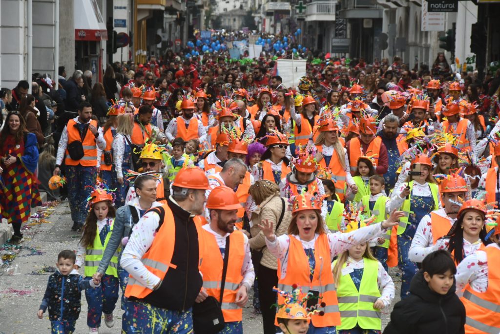 ΠΑΤΡΙΝΟ ΚΑΡΝΑΒΑΛΙ: Δείτε δεκάδες νέες φωτογραφίες από την παρέλαση των μικρών