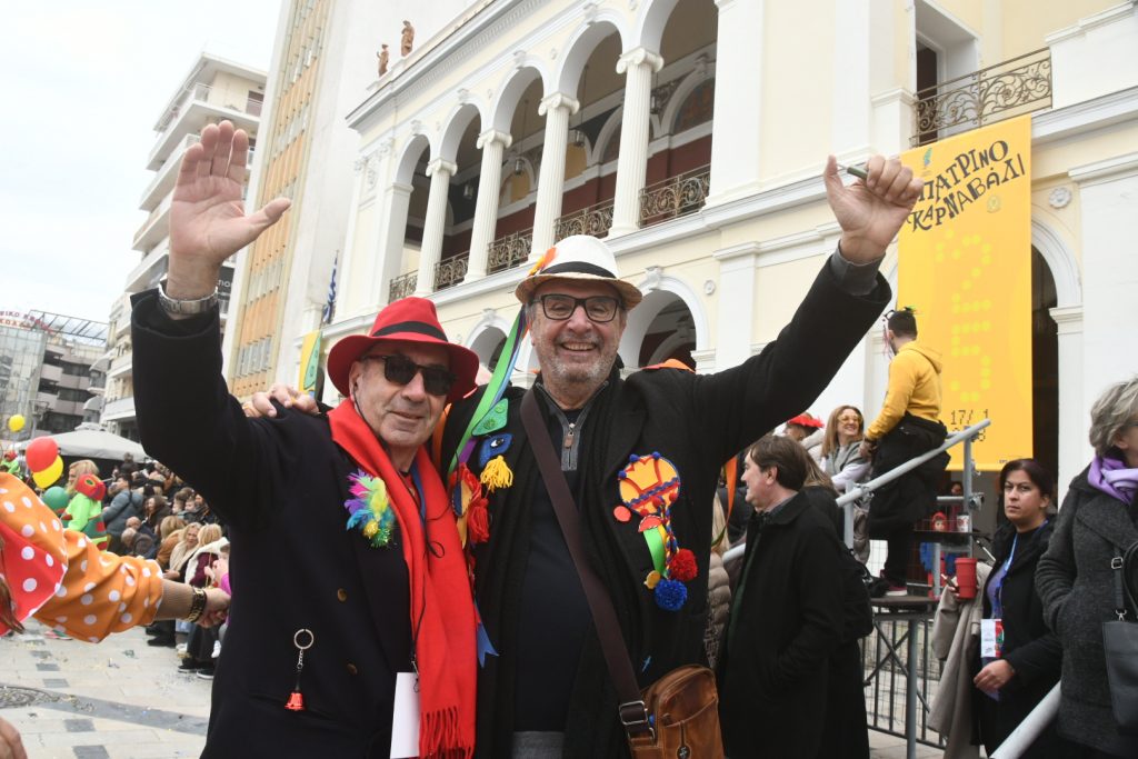 ΠΑΤΡΙΝΟ ΚΑΡΝΑΒΑΛΙ: Δείτε δεκάδες νέες φωτογραφίες από την παρέλαση των μικρών