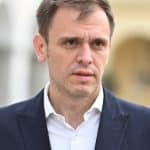 Μάντζος για το επεισόδιο με συνεργάτιδά του στη Βουλή: «Υπήρξε έντονη διαφωνία, λιποθύμησε και χτύπησε στην πόρτα»
