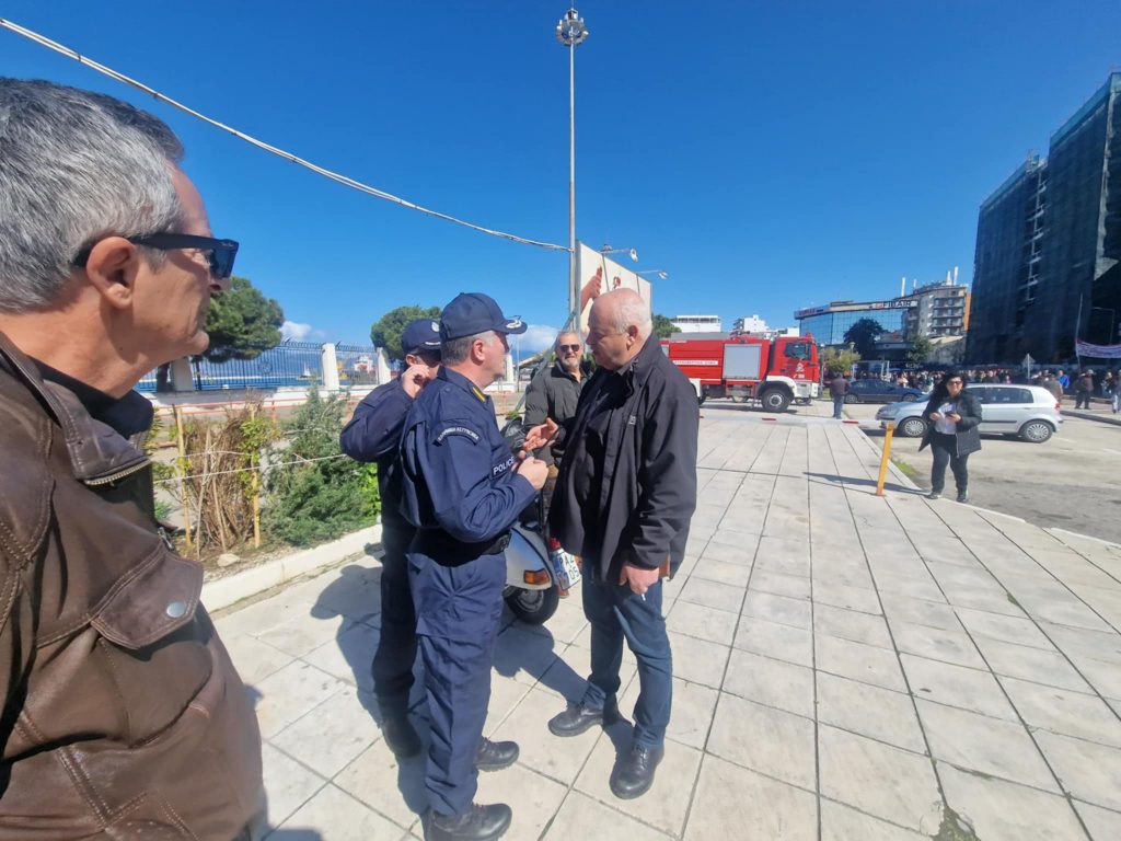 LIVE: Η μεγάλη συγκέντρωση και πορεία στην Πάτρα για το έγκλημα των Τεμπών - ΦΩΤΟ ΚΑΙ ΒΙΝΤΕΟ