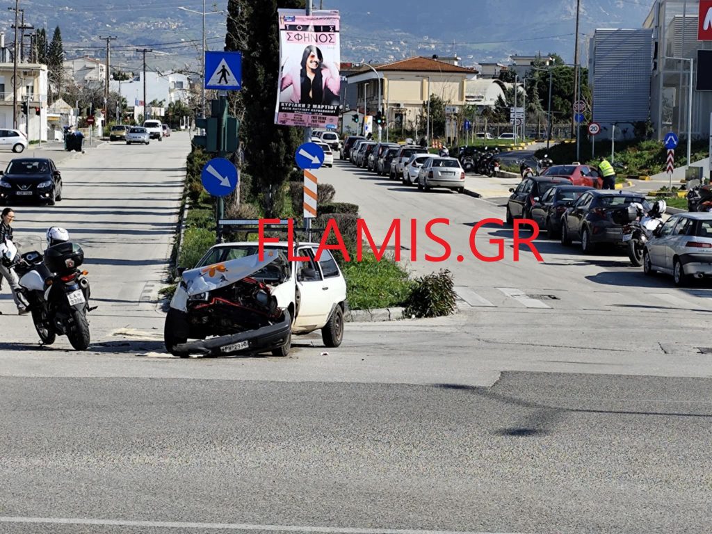 ΠΑΤΡΑ: Σφορδρό τροχαίο στην Ακτή Δυμαίων! "Σμπαράλια" τα οχήματα - ΦΩΤΟ