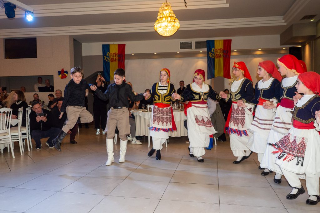 Με μεγάλη επιτυχία πραγματοποιήθηκε και φέτος ο Αποκριάτικός Χορός του Συλλόγου των Κρητών Πάτρας