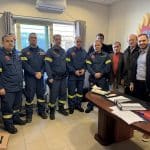 Πάτρα: Οι απόστρατοι πυροσβέστες παρέδωσαν ηλεκτροκαρδιογράφο στον 2ο Π.Σ. Λιμένα Πατρών