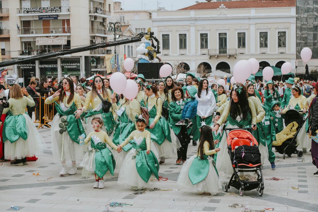 ΠΑΤΡΙΝΟ ΚΑΡΝΑΒΑΛΙ: Δείτε δεκάδες νέες φωτογραφίες από την παρέλαση των μικρών