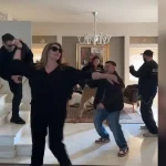 Η Άντζελα Γκερέκου χορεύει Dua Lipa και «ρίχνει» το Tik Tok