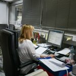 Μισθοί: Πόσα χρήματα θα κερδίσουν οι δημόσιοι υπάλληλοι με τις νέες αυξήσεις