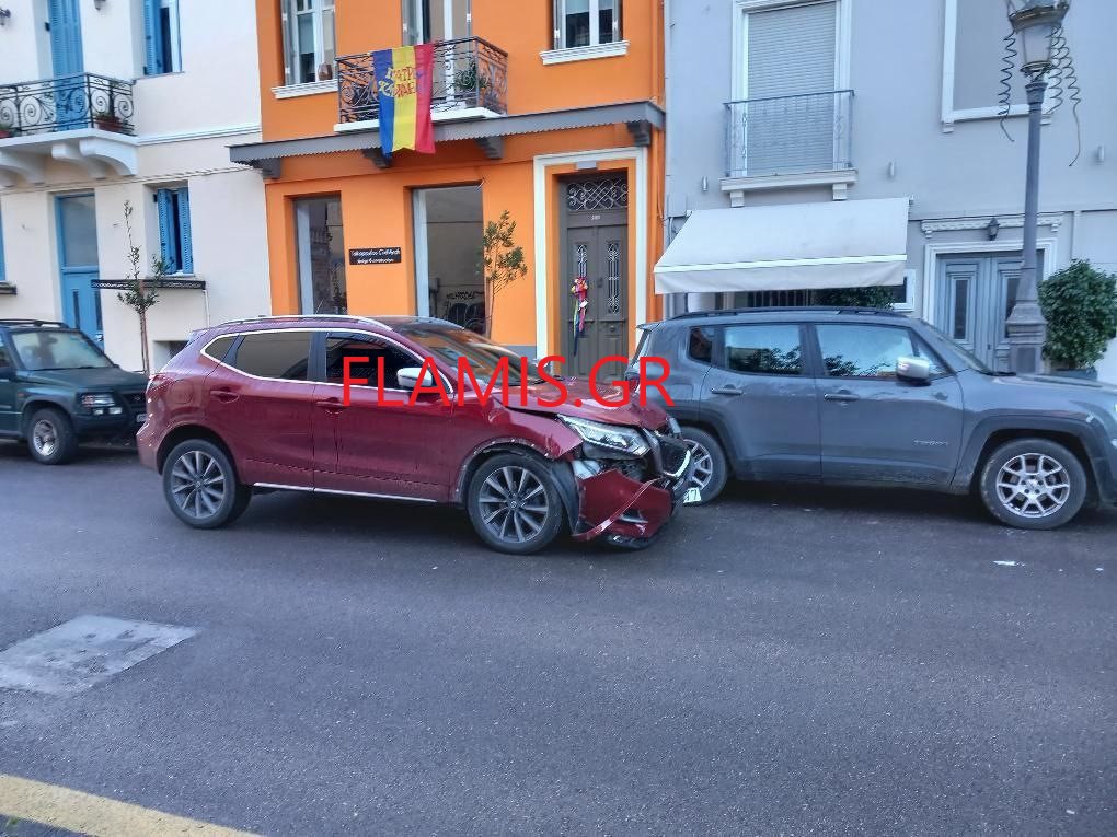 ΠΑΤΡΑ - ΤΩΡΑ: Τροχαίο στη Μαιζώνος! Δίκυκλο με ΙΧ - ΦΩΤΟ