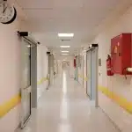 Πόσοι επικίνδυνοι ασθενείς νοσηλεύονται στα ψυχιατρεία - Τα κενά ασφαλείας και η έλλειψη προσωπικού
