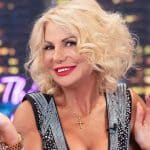 Στέλλα Μπεζαντάκου: Θέλει να γράψει βιβλίο για τη ζωή της και να γίνει ταινία