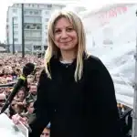 Μαρία Καρυστιανού στο συλλαλητήριο για τα Τέμπη στο Σύνταγμα: «Φοβούνται να μην τυφλωθούν από το φως που εκπέμπουμε»