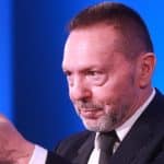 Στουρνάρας: Η οριζόντια επαναφορά του 13ου και 14ου μισθού θα πλήξει τους φτωχούς