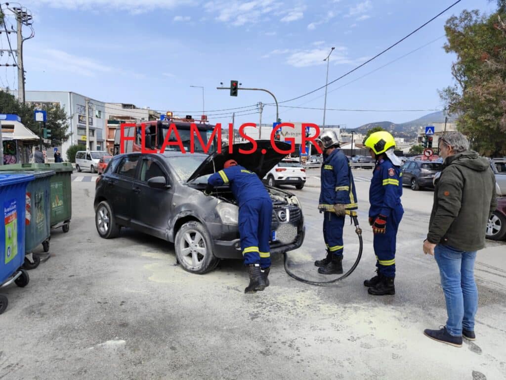 ΠΑΤΡΑ - ΔΕΙΤΕ ΦΩΤΟ: Πώς έπιασε φωτιά αυτοκίνητο στο Ψαροφάϊ