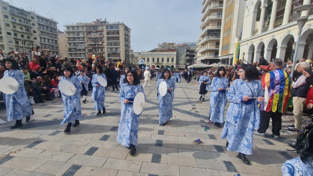 ΔΕΙΤΕ ΦΩΤΟ του FLAMIS.GR απο την μεγάλη παρέλαση (νο 1)