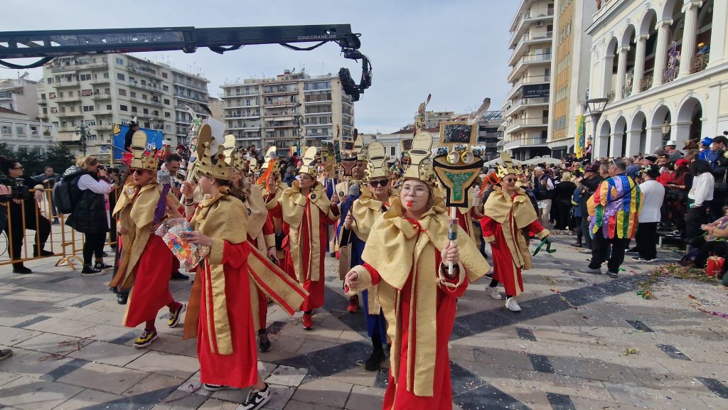 ΔΕΙΤΕ ΦΩΤΟ του FLAMIS.GR απο την μεγάλη παρέλαση (νο 1)