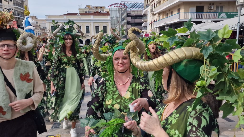 ΔΕΙΤΕ ΦΩΤΟ του FLAMIS.GR απο την μεγάλη παρέλαση (νο 1)