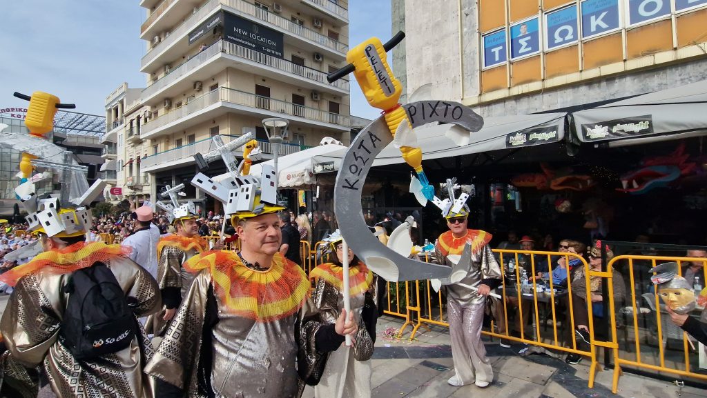 ΔΕΙΤΕ ΦΩΤΟ του FLAMIS.GR απο την μεγάλη παρέλαση (νο 1)