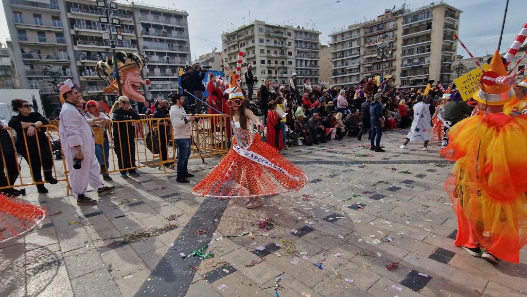 ΔΕΙΤΕ ΦΩΤΟ του FLAMIS.GR απο την μεγάλη παρέλαση (νο 1)