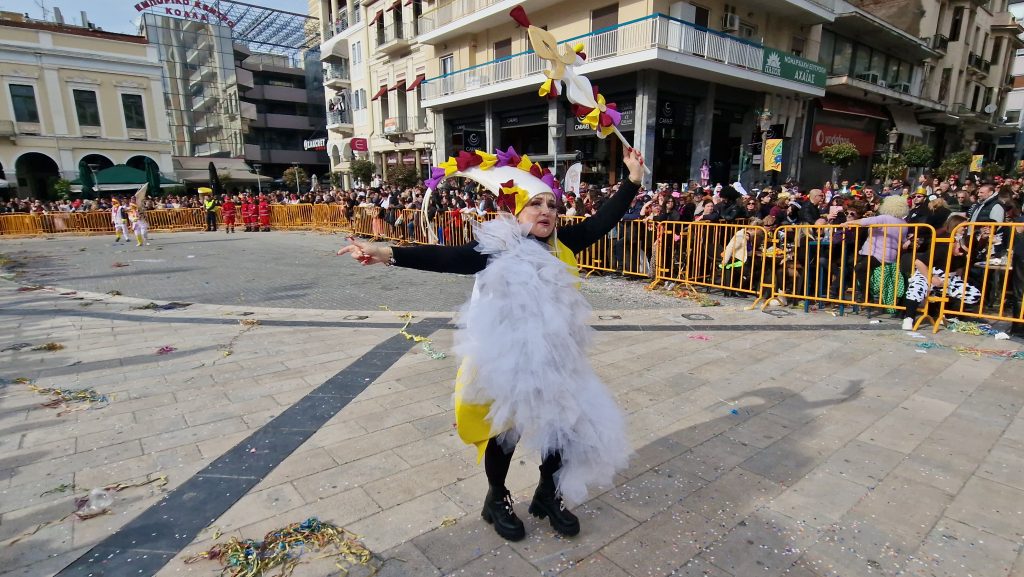 ΔΕΙΤΕ ΦΩΤΟ του FLAMIS.GR απο την μεγάλη παρέλαση (νο 1)