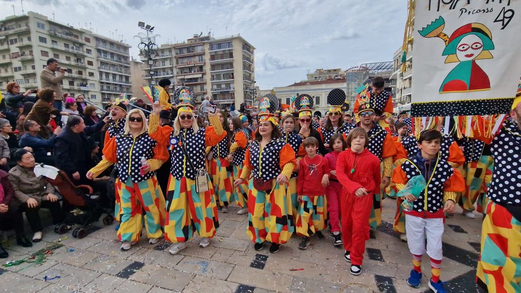 ΔΕΙΤΕ ΦΩΤΟ του FLAMIS.GR απο την μεγάλη παρέλαση (νο 1)