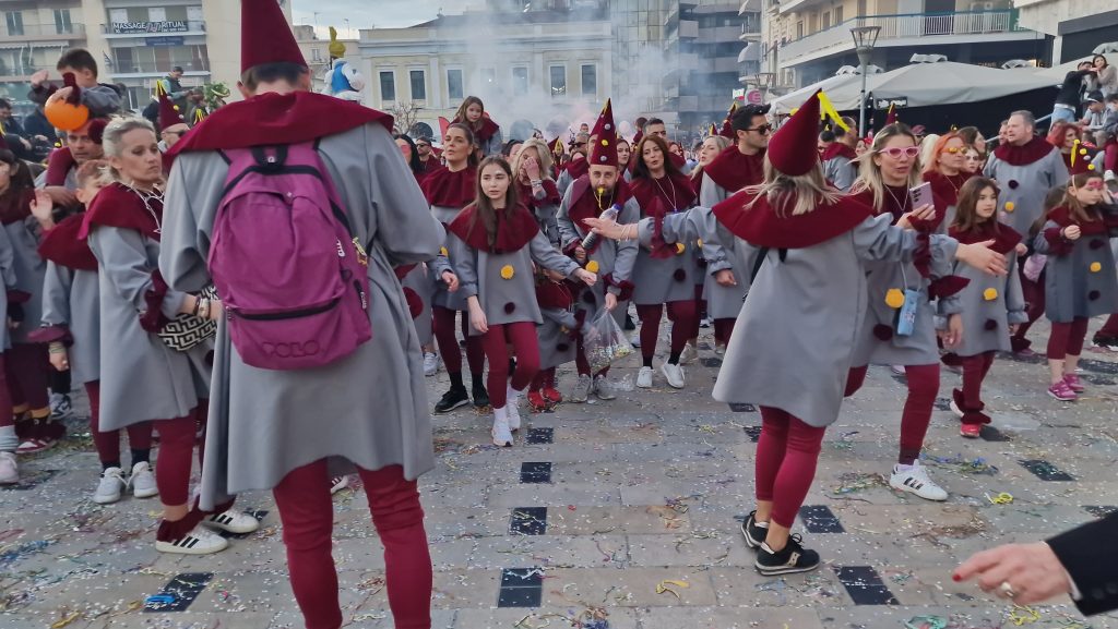 ΔΕΙΤΕ ΦΩΤΟ ΤΟΥ FLAMIS.GR από τη μεγάλη παρέλαση (Νο 3)