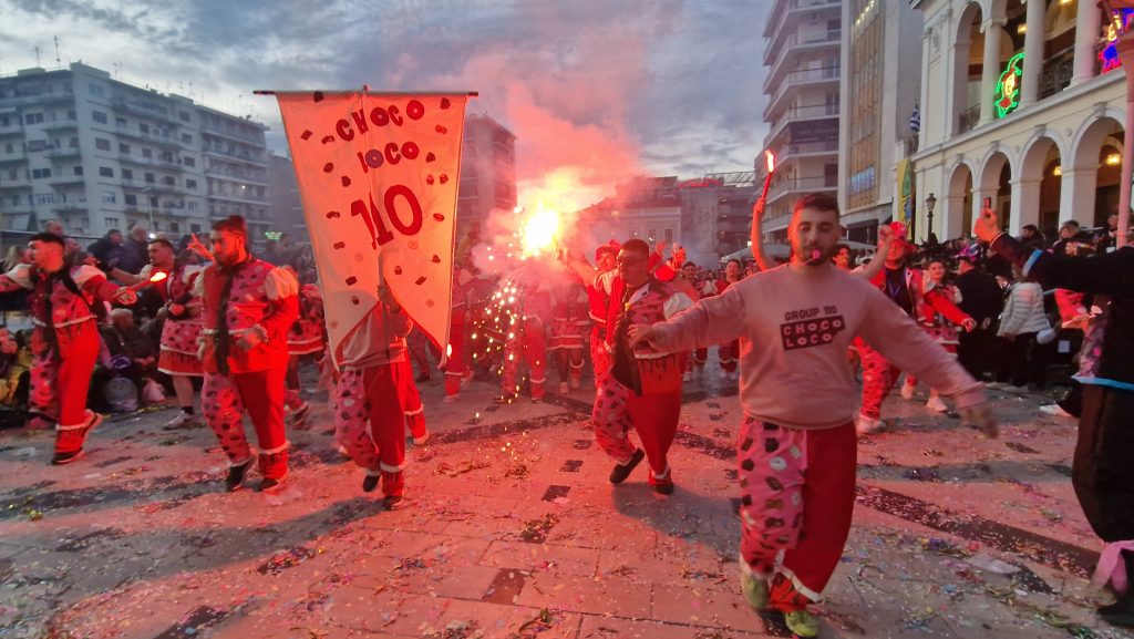 ΔΕΙΤΕ ΦΩΤΟ ΤΟΥ FLAMIS.GR από τη μεγάλη παρέλαση (Νο 3)