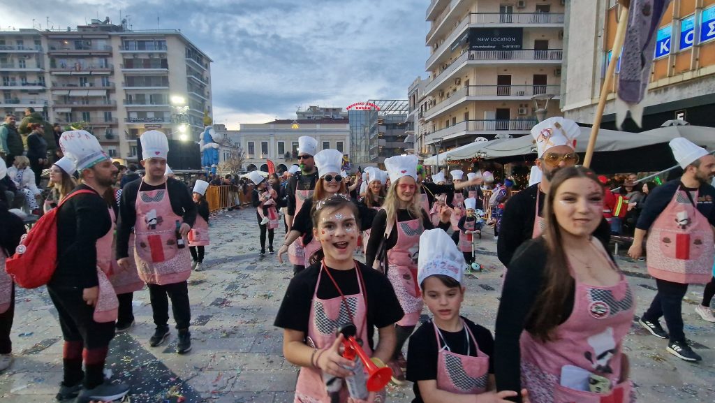 ΔΕΙΤΕ ΦΩΤΟ ΤΟΥ FLAMIS.GR από τη μεγάλη παρέλαση (Νο 3)