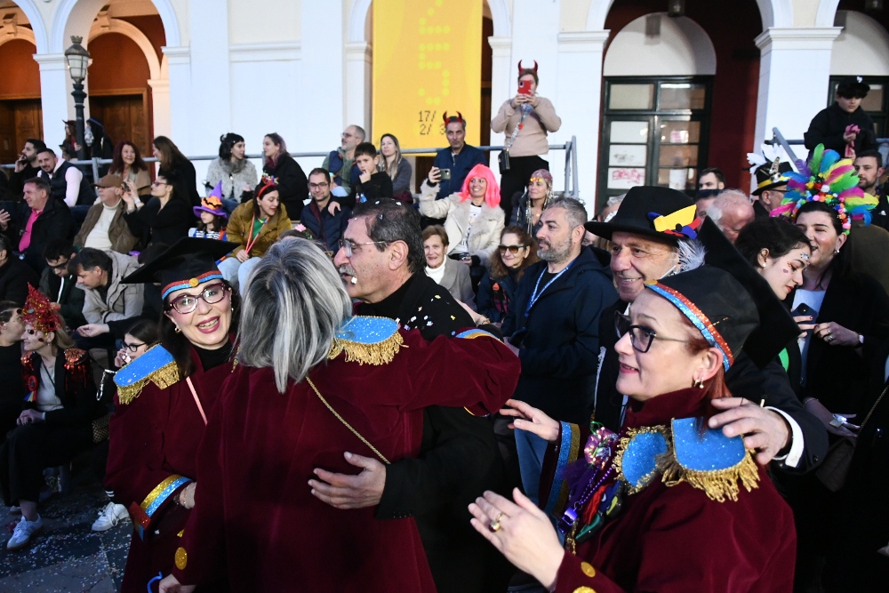 ΔΕΤΕ ΦΩΤΟ: Το Καρναβάλι του Κώστα Πελετίδη