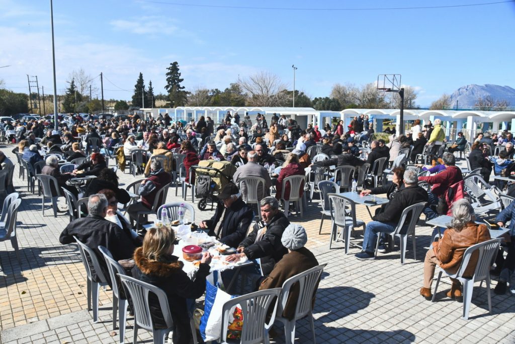 ΠΑΤΡΑ: Το αδιαχώρητο για Κούλουμα σε Πλαζ, Νότιο Πάρκο, Κόκκινο Μύλο - ΦΩΤΟ