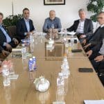 Ο ΠΡΟΕΔΡΟΣ ΚΑΙ ΜΕΛΗ ΤΗΣ ΔΙΟΙΚΗΣΗΣ ΤΟΥ ΕΠΙΜΕΛΗΤΗΡΙΟΥ ΑΧΑΪΑΣ ΣΤΗΝ ΠΑΝΑΙΓΙΑΛΕΙΟ ΕΝΩΣΗ ΣΥΝΕΤΑΙΡΙΣΜΩΝ! Νέα σελίδα στις σχέσεις Επιμελητηρίου Αχαΐας και ΠΕΣ