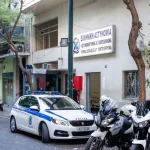 Αιγύπτιος με χατζάρα απειλούσε να σφάξει αστυνομικούς στον Άγιο Παντελεήμονα και να κάνει live στην πατρίδα του