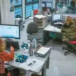 Δημόσιο: Πώς η τεχνητή νοημοσύνη θα βάλει «φρένο» σε ουρές και ρουσφέτια