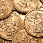 Στα 635,5 ευρώ εκτοξεύτηκε η τιμή της χρυσής λίρας – Αγοράζουν ακόμα οι Έλληνες
