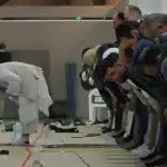 Οι μουσουλμάνοι της Αθήνας γιορτάζουν το τέλος του Ραμαζανιού – Δείτε βίντεο με το τελευταίο Ιφτάρ στη Θηβών