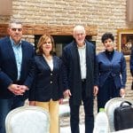 Ο Γιώργος Παπανδρέου με τους ξενοδόχους της Αχαϊας