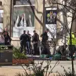 Φορτηγάκι έπεσε πάνω σε πεζούς στο κεντρικό Λονδίνο, μία νεκρή και δύο τραυματίες
