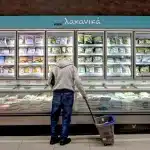 Σούπερ μάρκετ: Πόσα βασικά καταναλωτικά προϊόντα μειώθηκαν – Ποιο είναι το κέρδος για τα νοικοκυριά