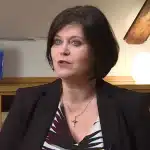 Ισλανδία: Παραιτήθηκε η υπουργός Παιδείας και Παιδικών Υποθέσεων – Παραδέχθηκε πως είχε κάνει παιδί με έναν 15χρονο