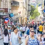 «Κιτ επιβίωσης» με νερό, κονσέρβες και φάρμακα στη Γαλλία - Οδηγίες προς τους πολίτες ακόμα και για πυρηνική απειλή