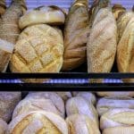 Αντιμέτωποι με νέες αυξήσεις και στο ψωμί