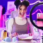 6 τρόποι με τους οποίους οι influencers επηρεάζουν τις σκέψεις, τα συναισθήματα και τις αγορές μας